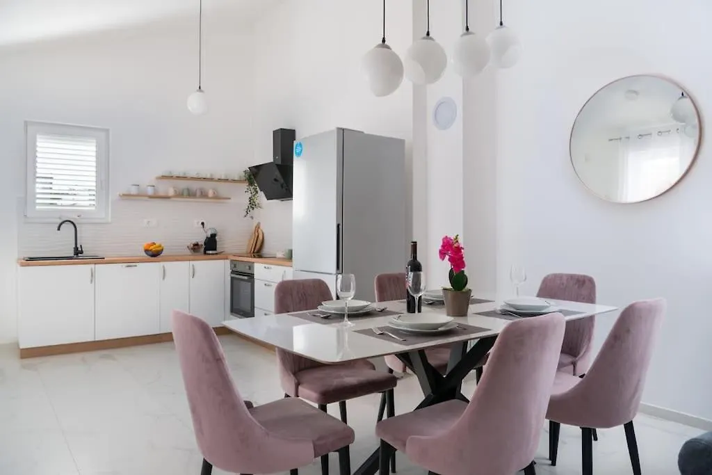 Holiday home Casa Astra Villa Marcana